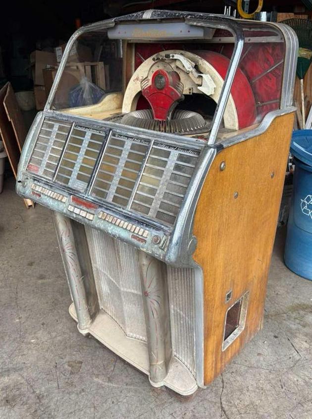 JUKEBOX: WURLITZER model 1800 jukebox., Verzamelen, Automaten | Jukeboxen, Ophalen, Gebruikt, 1950 tot 1960, USA