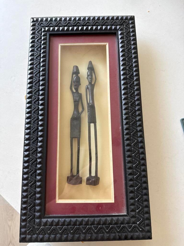Originele lijst met Afrikaanse beeldjes, Antiek en Kunst, Kunst | Beelden en Houtsnijwerken, Beeld, Hout, Groep mensen, 20 - 50 cm