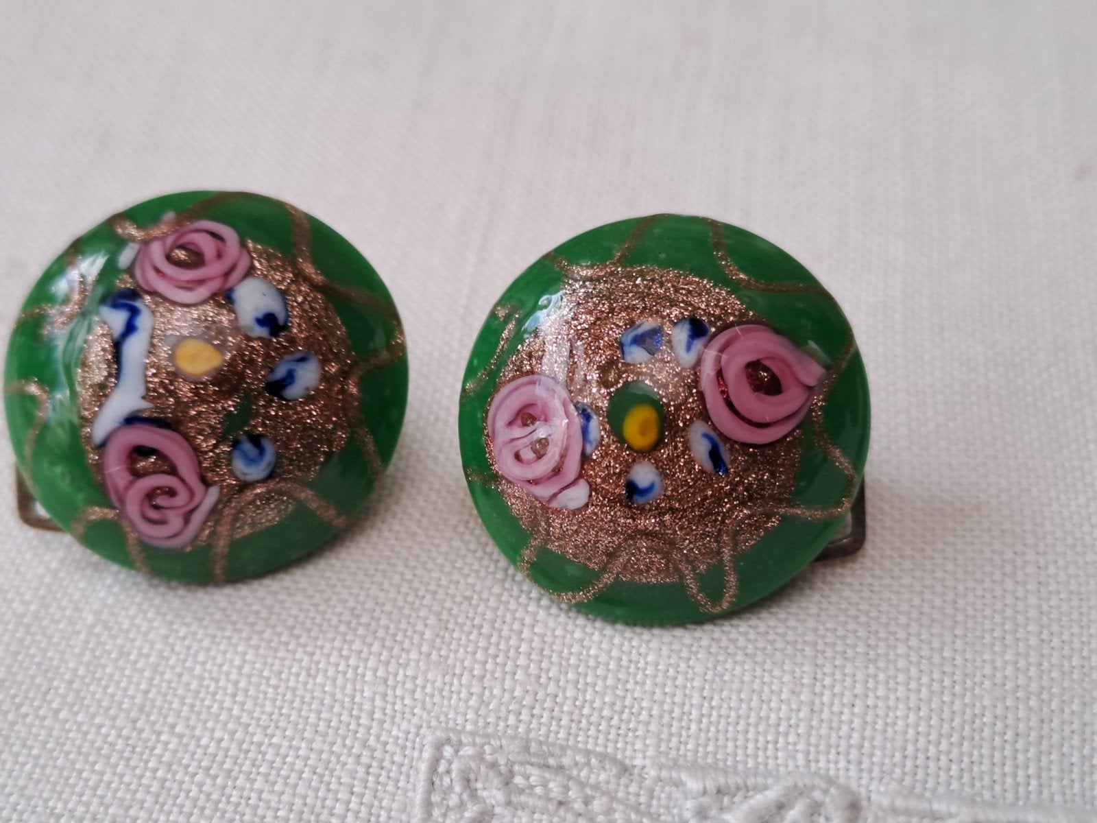MURANO HANDGEMAAKTE CLIP- ON OORBELLEN  ITALY JAREN 50-80, Gebruikt, Verzenden, Glas, Knopjes of Stekers