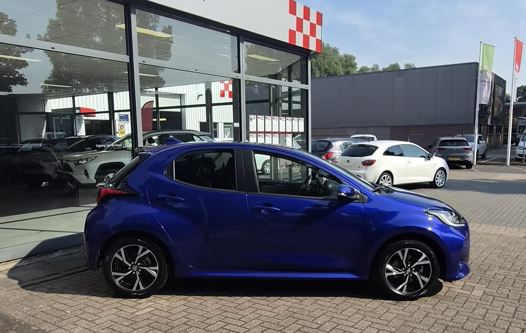 Toyota Yaris 1.5 Hybrid 115 Business Plus |Verwarmde voorst|, Auto's, Toyota, Gebruikt, Euro 6, Blauw, 1490 cc