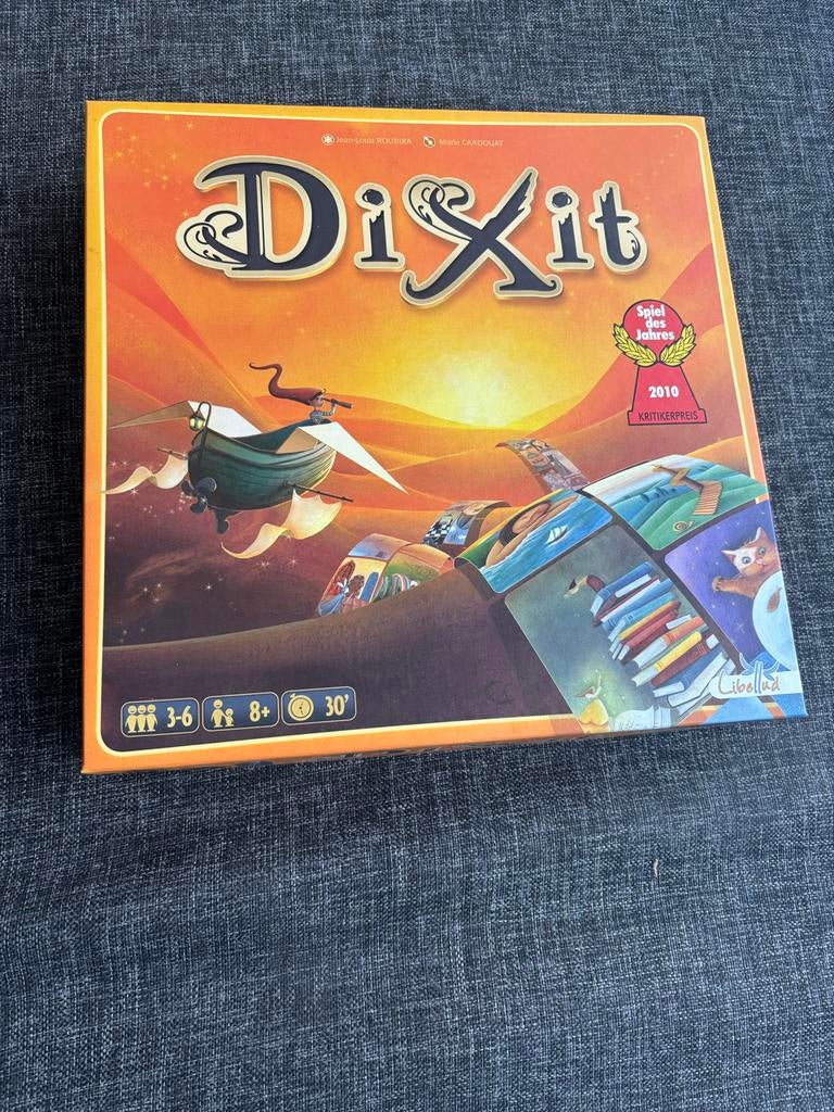 Dixit Bordspel, Drie of vier spelers, Ophalen of Verzenden, Zo goed als nieuw