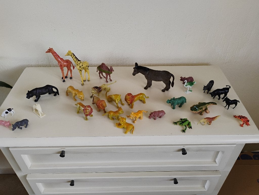 Speelgoed dieren van kunststof leeuw, dromedaris, dierentuin, Verzamelen, Ophalen of Verzenden, Zo goed als nieuw