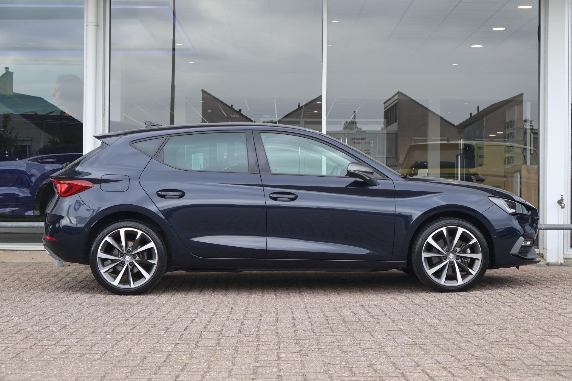 SEAT Leon 1.4 TSI eHybrid 204pk PHEV FR Business Intense | S, Auto's, 12 maanden, Stof, Gebruikt, 4 cilinders