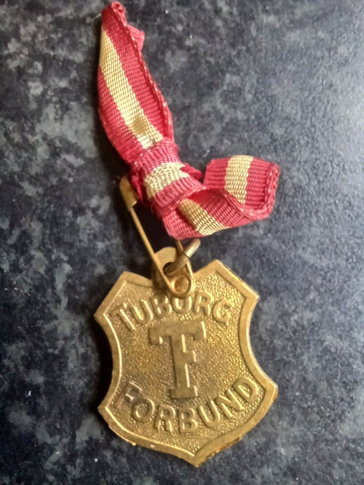 Deense Medaille/ speld Tuborg Forbund Fabriek bier brouwerij, Ophalen of Verzenden, Overige materialen, Buitenland