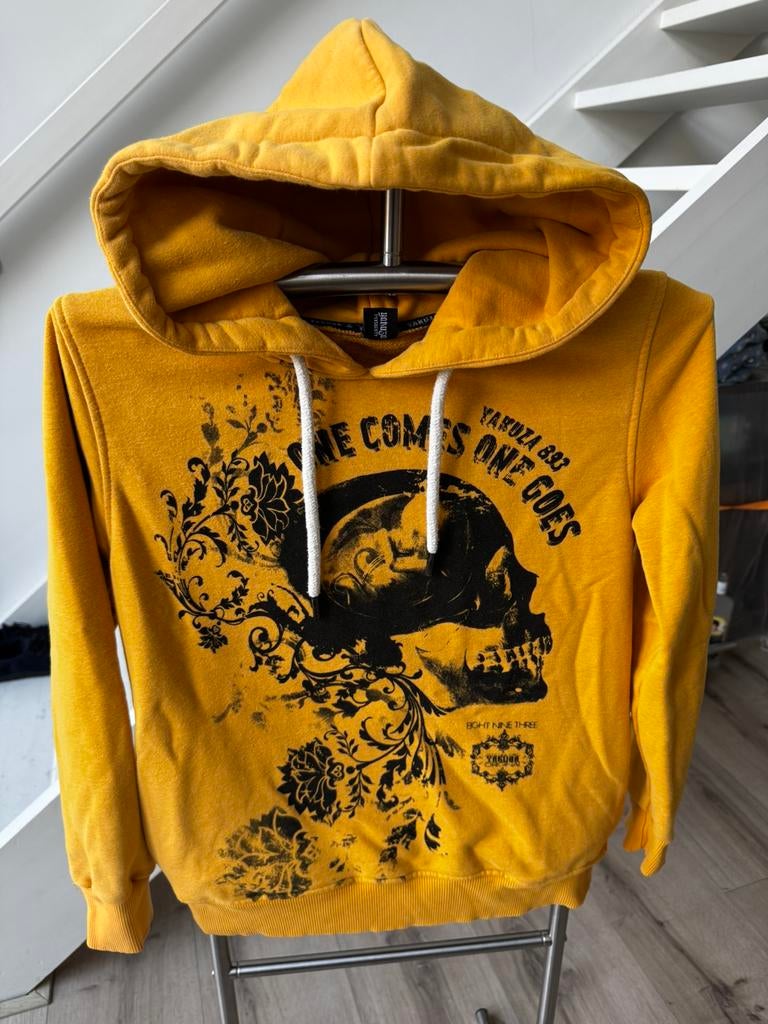 Sweater by Yakuza, Ophalen of Verzenden, Zo goed als nieuw, Maat 38/40 (M), Geel