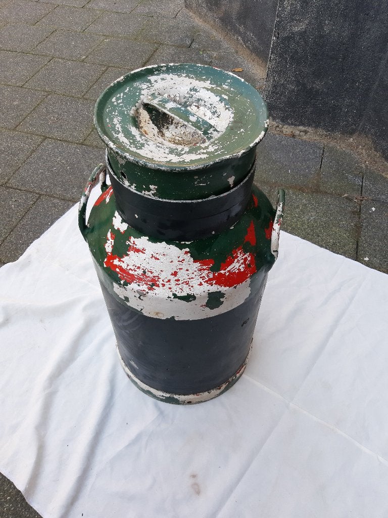 Oude aluminium melkbus, deukvrij, eenvoudig over te schilder, Ophalen, Gebruikt