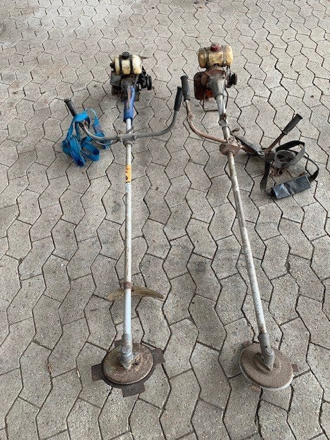 Bosmaaier s  2 stuks, Ophalen, Gebruikt, 10 tot 30 cm, Benzine