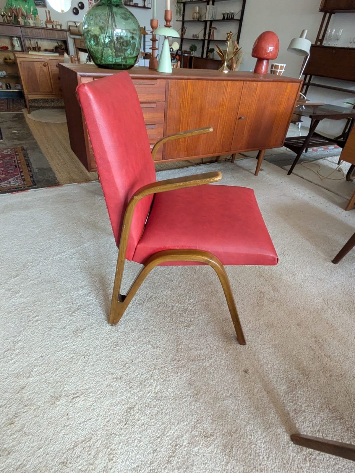 Vintage rode houten, skai fauteuil, Huis en Inrichting, Fauteuils, Gebruikt, 50 tot 75 cm, Minder dan 75 cm, Ophalen
