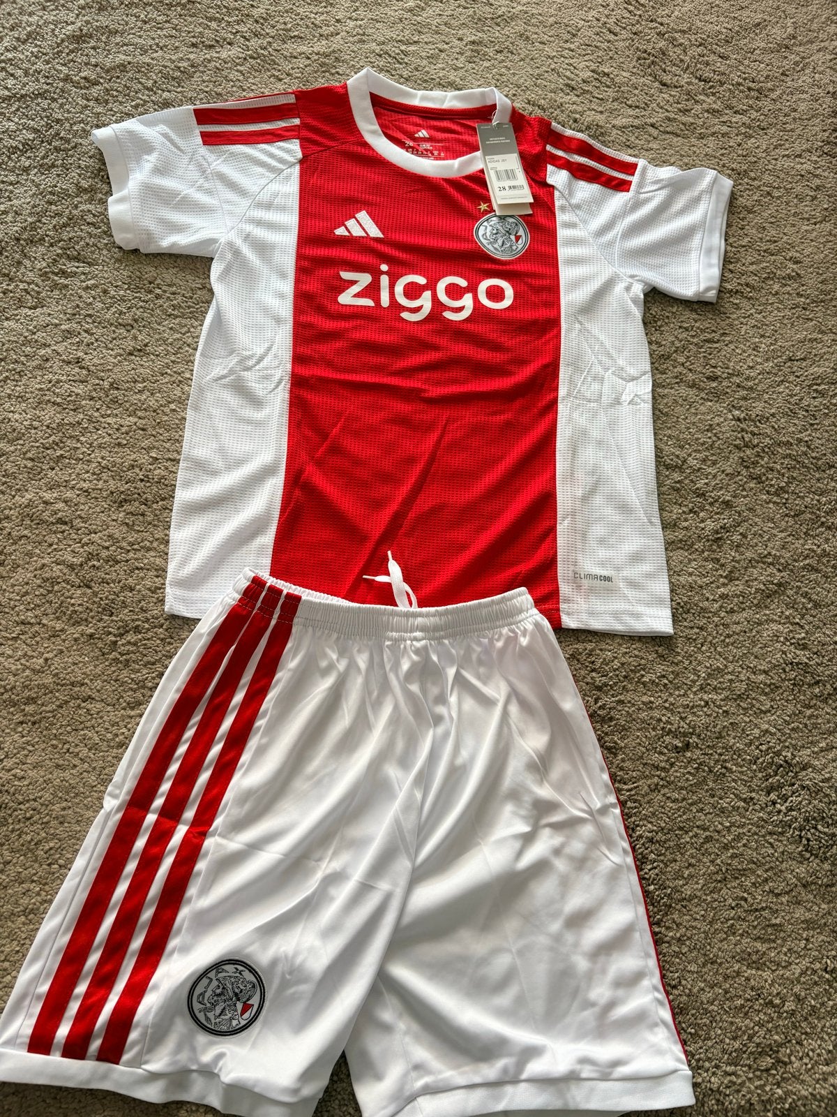 Ajax Thuisshirt en Broekje - diverse maten, Ophalen of Verzenden, Nieuw, Jongen of Meisje