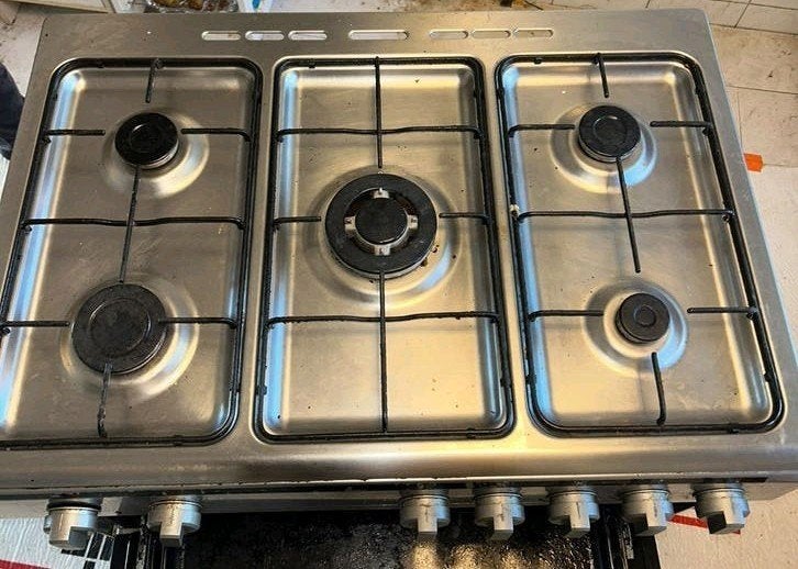 Proff 5-pits gasfornuis met oven - RVS - 1,5 jaar oud, Ophalen, Gebruikt, 60 cm of meer, Gas