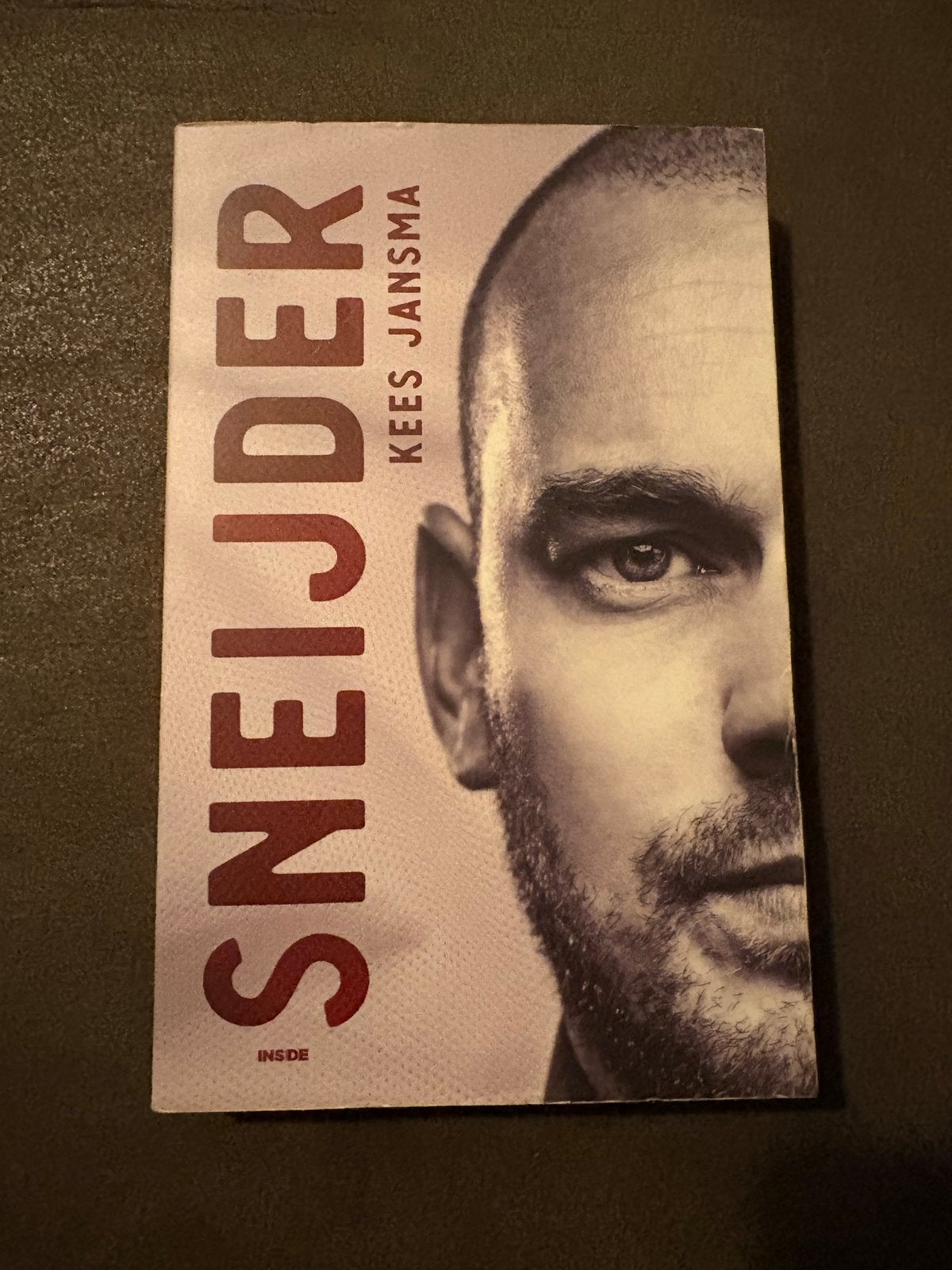 Sneijder - Het complete verhaal van Wesley Sneijder, Ophalen of Verzenden, Zo goed als nieuw, Sport