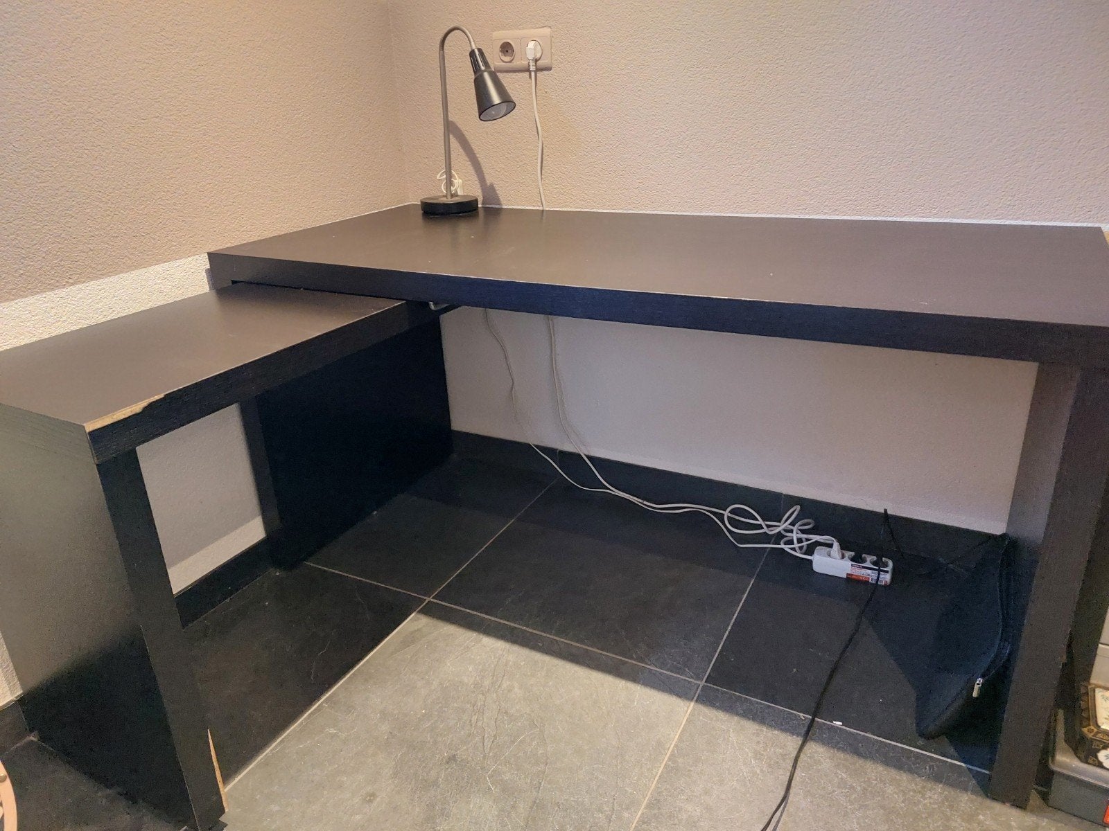 Bureau met uitschuifbaar verlengstuk, Huis en Inrichting, Bureaus, Ophalen, Gebruikt