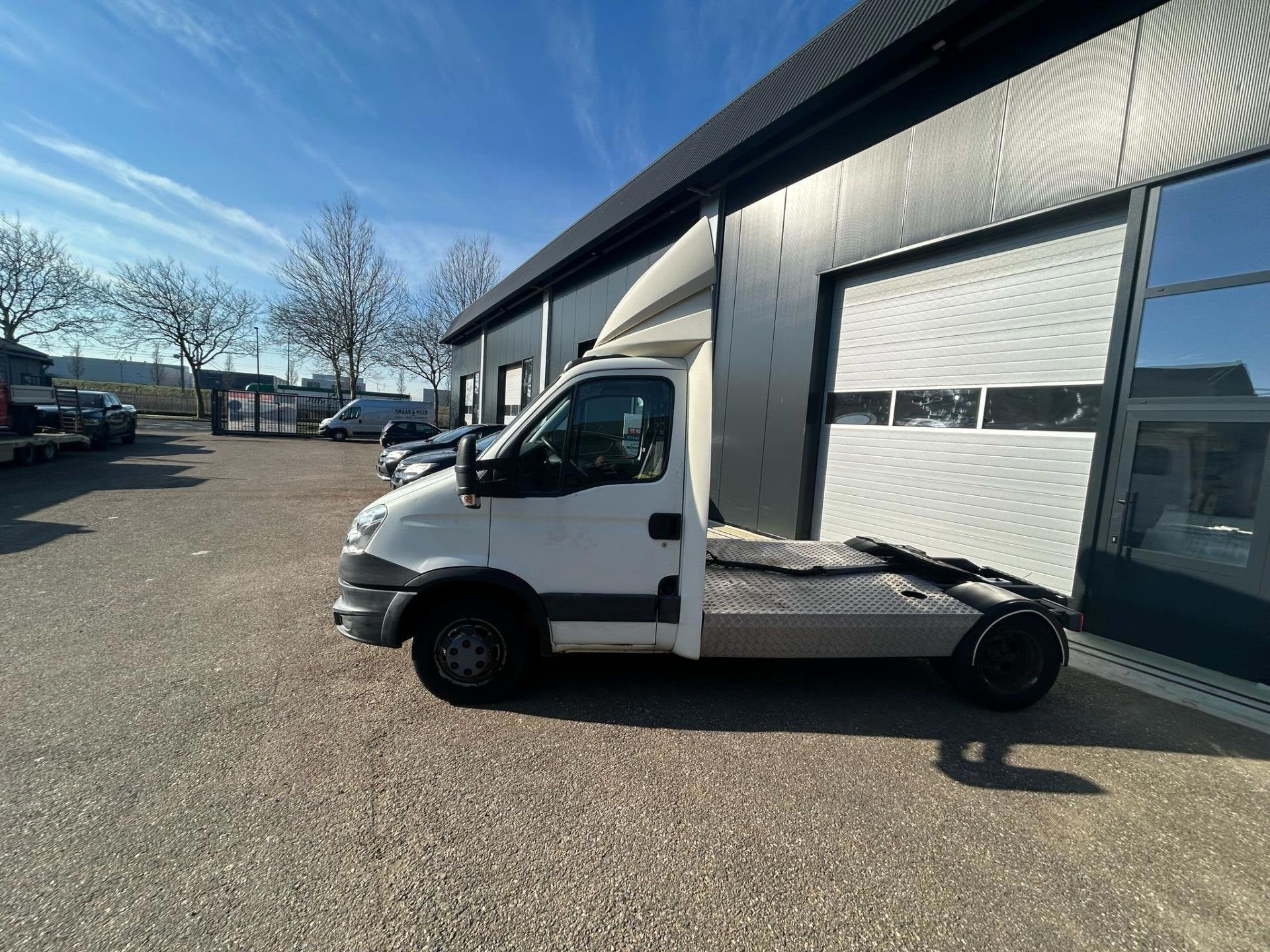Iveco 50C21 3 pers airco 204 pk ZO MEE NEEM PRIJS / GEEN APK, Gebruikt, 4 cilinders, Iveco, Wit