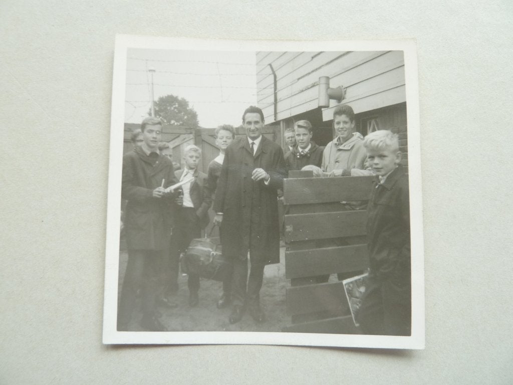 Foto.  Faas.Wilkes. 7,5 x 7,5 cm, Ophalen of Verzenden, Zo goed als nieuw, Overige binnenlandse clubs, Overige typen