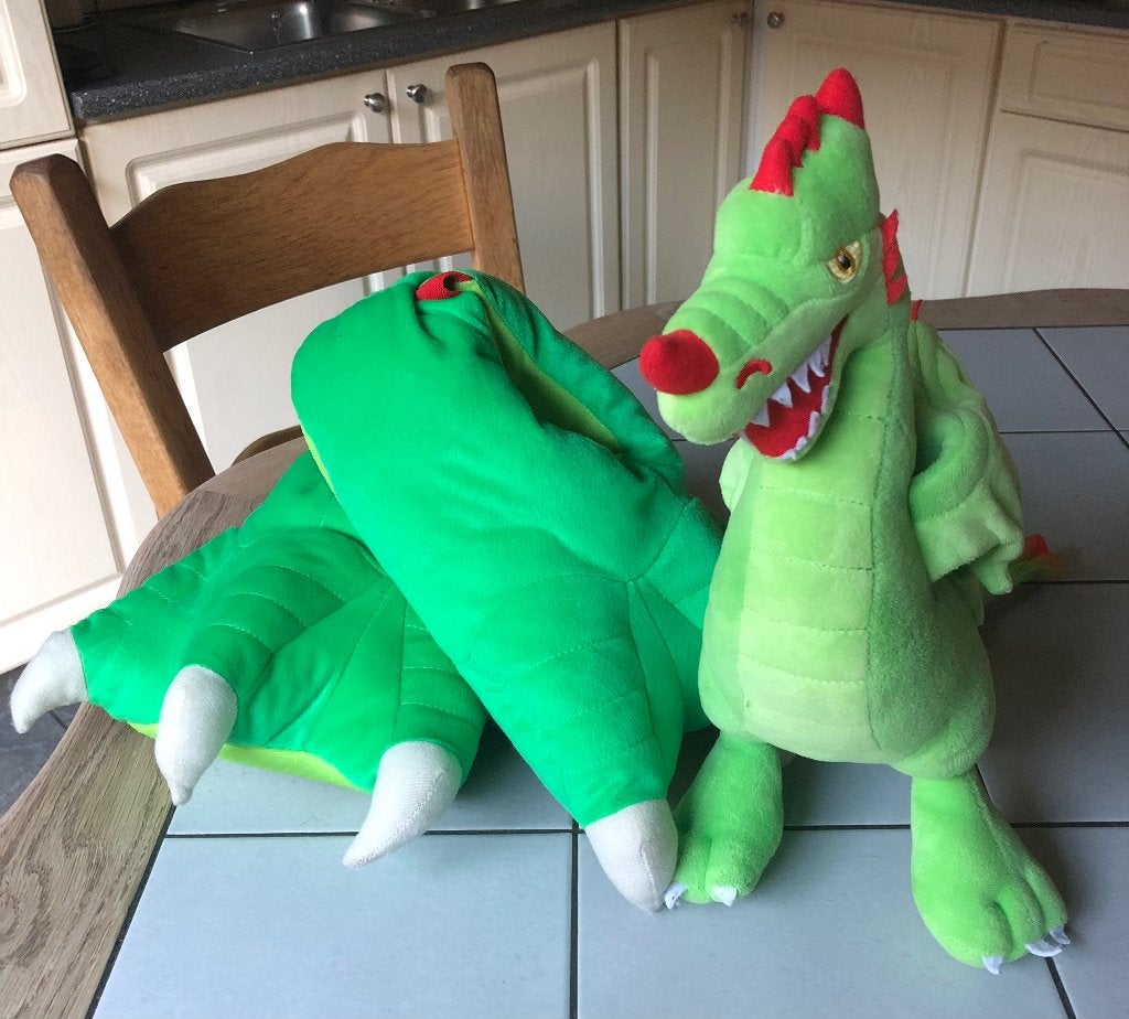 Efteling draken sloffen en knuffel, Ophalen of Verzenden, Zo goed als nieuw, Overige typen