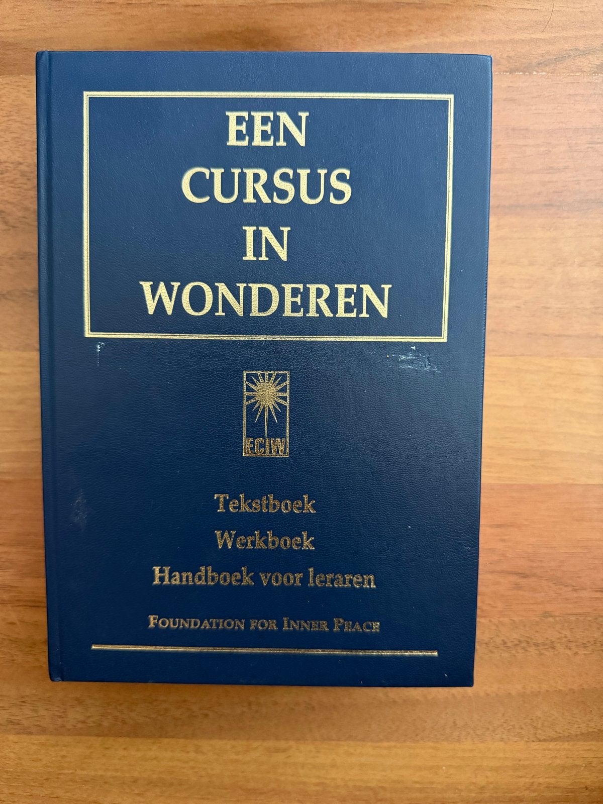 Een Cursus In Wonderen - Tekstboek, Werkboek, Handboek, Verzenden, Zo goed als nieuw, Spiritualiteit algemeen, Achtergrond en Informatie