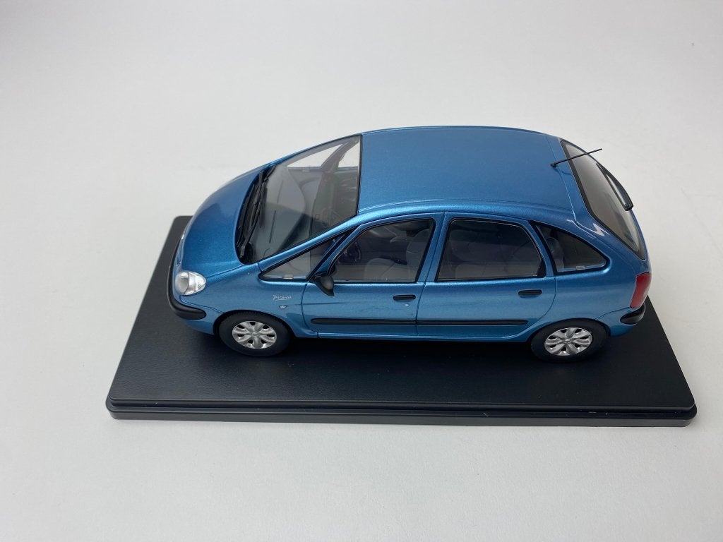 Whitebox 1:24 Citroen Xsara Picasso 1999 lichtblauw, Overige merken, -, Nieuw, Ophalen of Verzenden