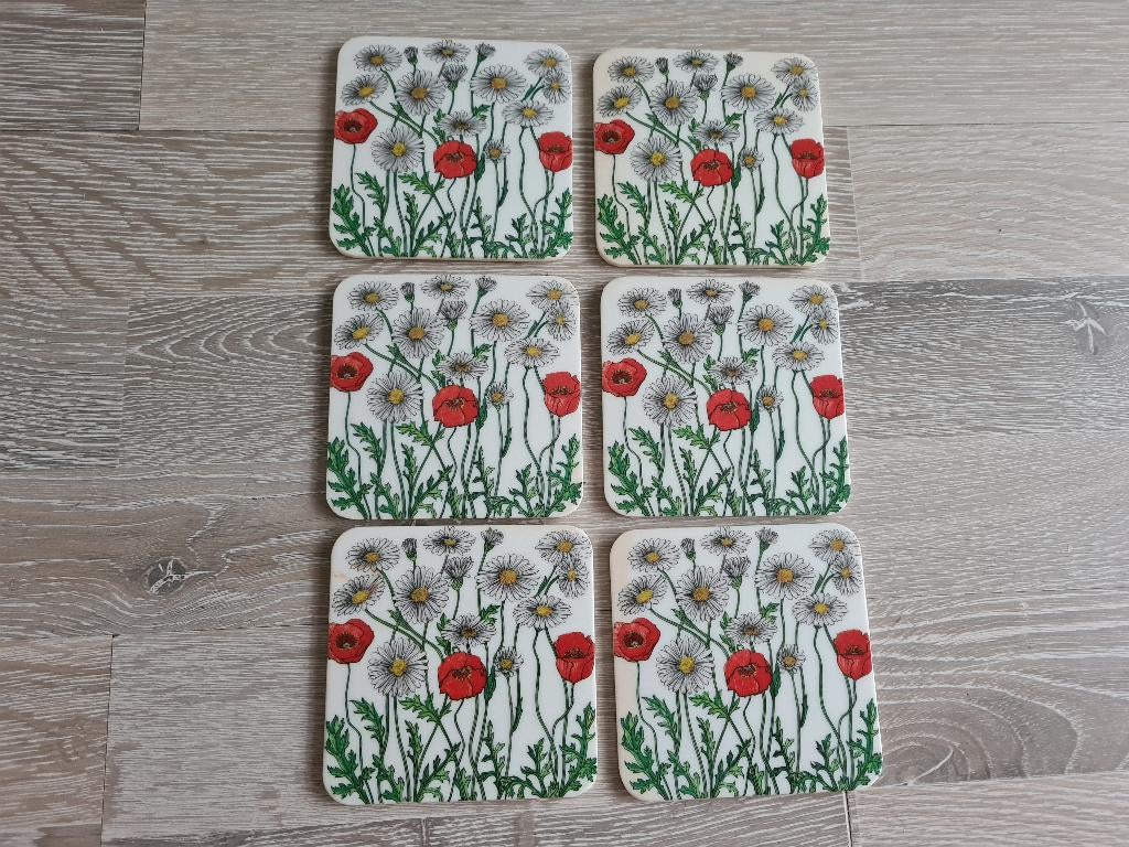 6 vintage mebel melamine coasters poppies, Ophalen of Verzenden, Gebruikt, Glas of Kopje