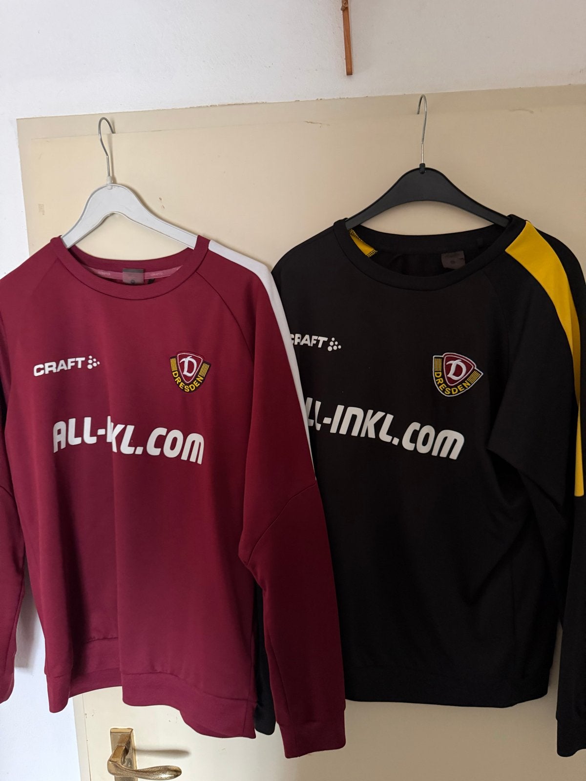 Voetbal kleding set Dynamo Dresden (truien, shirt, broek), Kleding | Heren, Maat 52/54 (L), Verzenden, Zwart, Voetbal