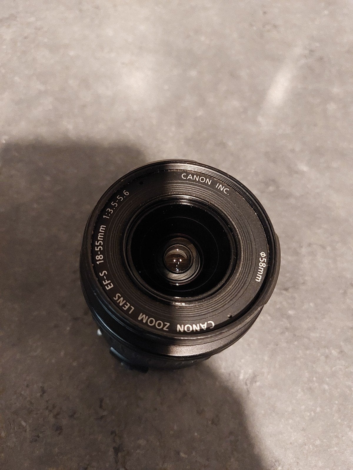 Canon EF-S 18-55mm f/3.5-5.6 Zoomlens, Canon, Zo goed als nieuw, Standaardlens, Canon EF-S