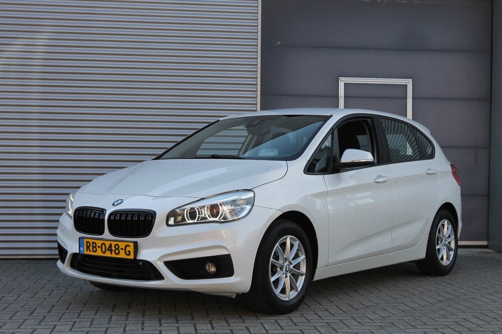 BMW 2 Serie Active Tourer 218i Corporate Lease Executive I A, Auto's, BMW, 1345 kg, Gebruikt, Wit, Origineel Nederlands