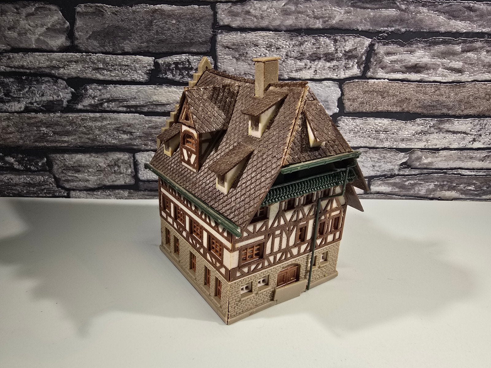 Vakwerkhuis Gasthof N spoor modeltrein 1:160, Overige merken, Gebruikt, Gelijkstroom of Wisselstroom, Brug, Tunnel of Gebouw