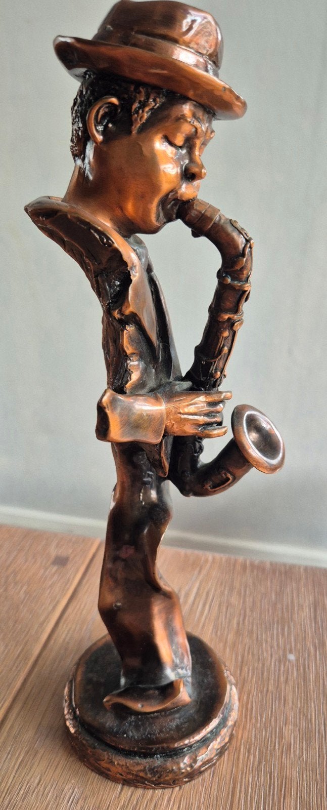 Moderne saxofonist sculptuur - 30 cm hoog, Ophalen of Verzenden, 20 - 50 cm, Beeld, Modern