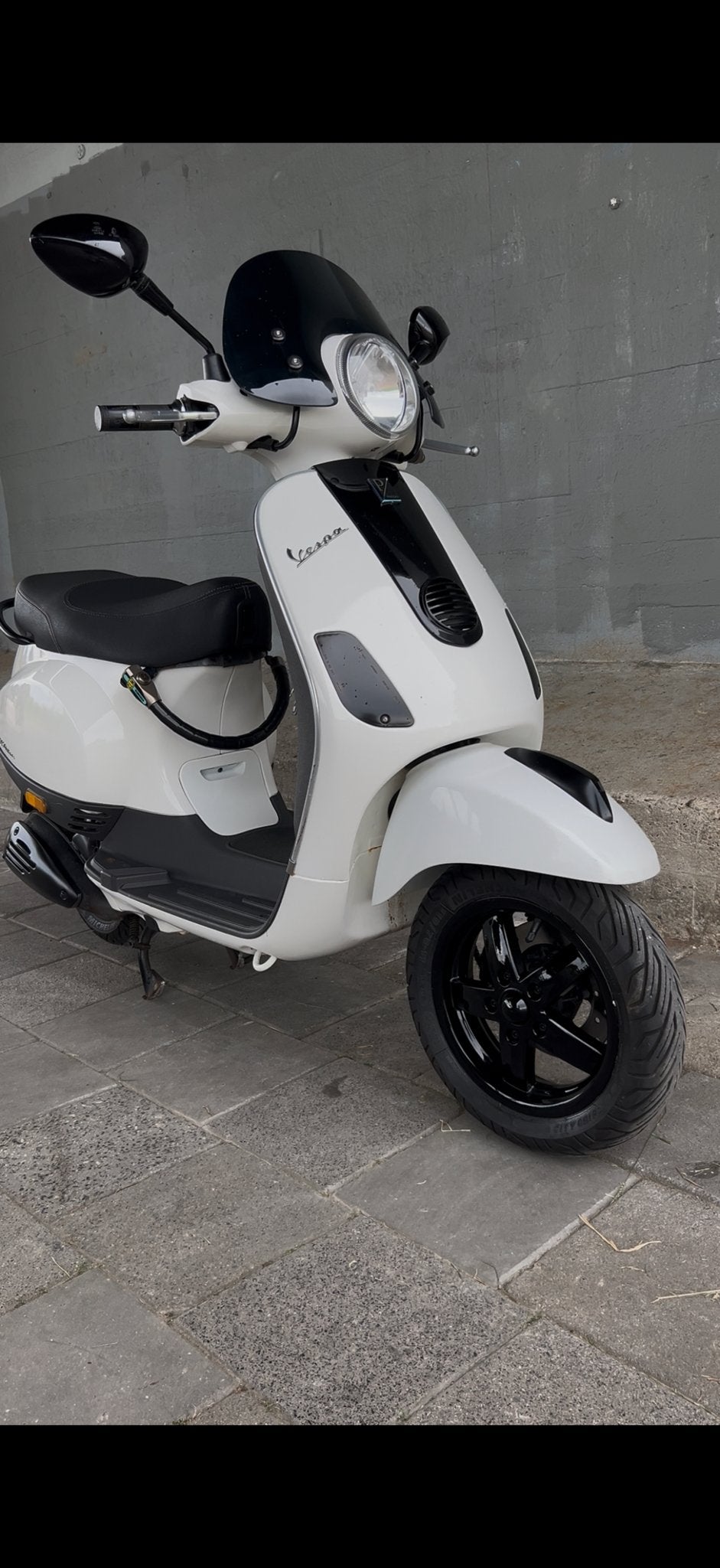 Vespa geel kenteken weinig kilometers gelopen!, Fietsen en Brommers, Scooters | Vespa, Maximaal 45 km/u, Vespa S, Ophalen of Verzenden