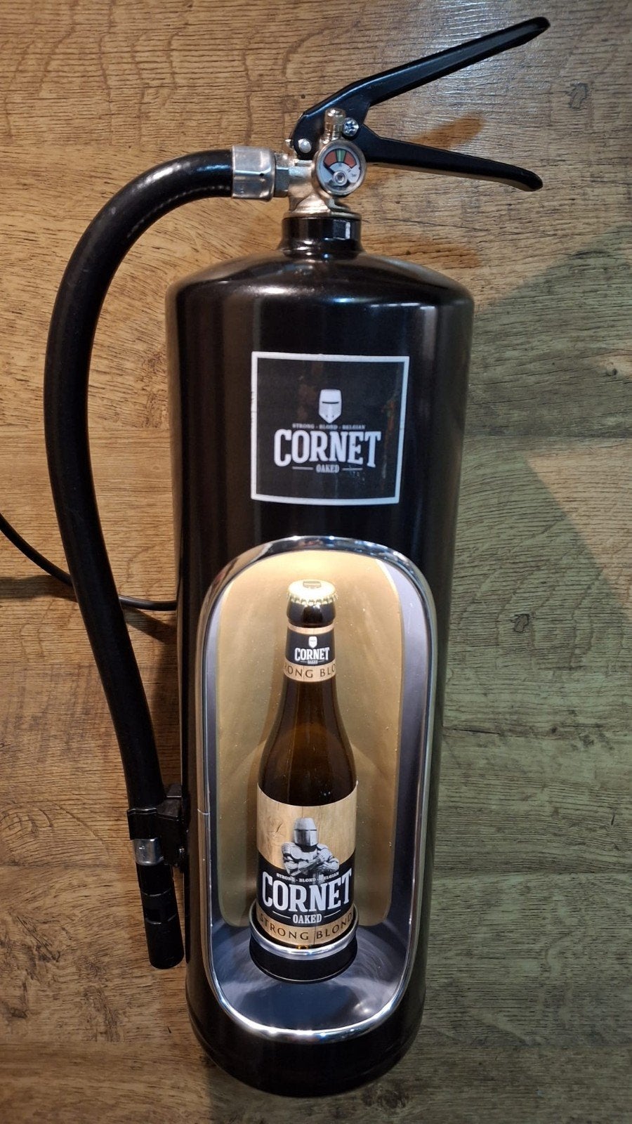 Mooie CORNET brandblusser met ledverlichting, Ophalen of Verzenden, Nieuw, Reclamebord, Plaat of Schild, Overige merken