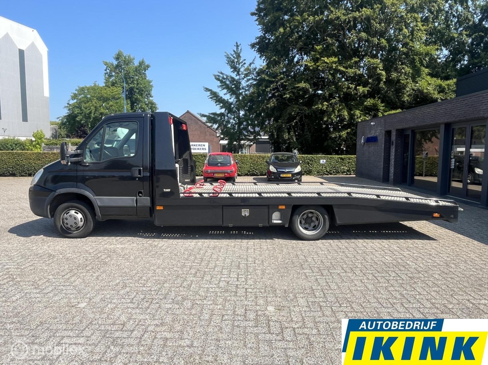 Iveco Daily Oprijwagen 3.0 40C18 410 | Tijhof | Laadvermogen, Euro 5, Stof, Gebruikt, Zwart