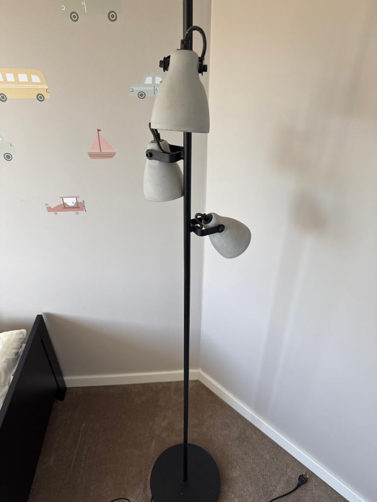Staande lamp Lucide met 3 verstelbare spots, Huis en Inrichting, Lampen | Vloerlampen, Ophalen of Verzenden, Gebruikt, Metaal