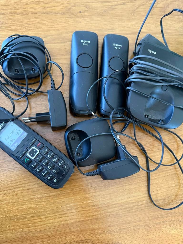 Gigaset A510 Dect telefoonset met 3 handsets, Ophalen, Zo goed als nieuw, 3 handsets