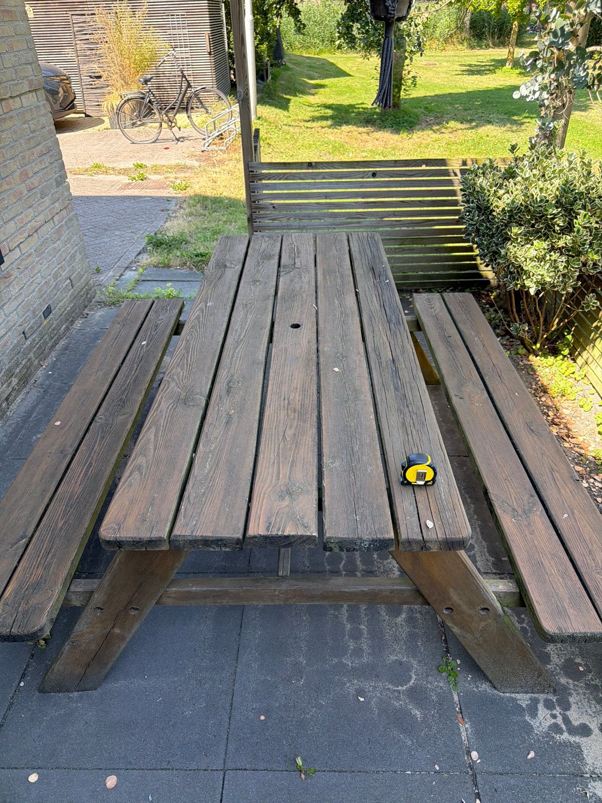 Gratis picknicktafel 180x160 cm (één stuk plank verrot), Ophalen, Gebruikt, Rechthoekig, Hout