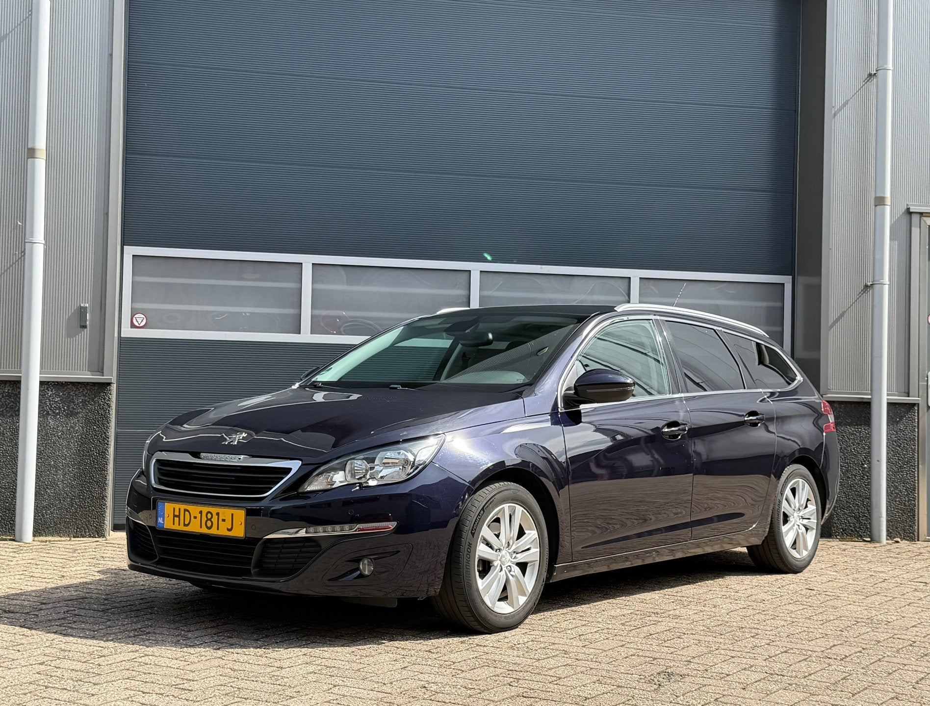 Peugeot 308 SW 1.6 BlueHDI Blue Lease Executive Pack bj.2015, Voorwielaandrijving, Stof, Gebruikt, 4 cilinders