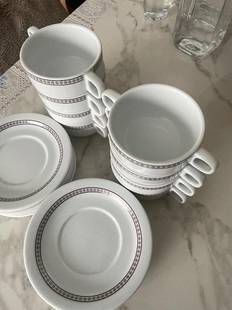 Te koop 8 Soepkommen met schotels, Antiek en Kunst, Ophalen