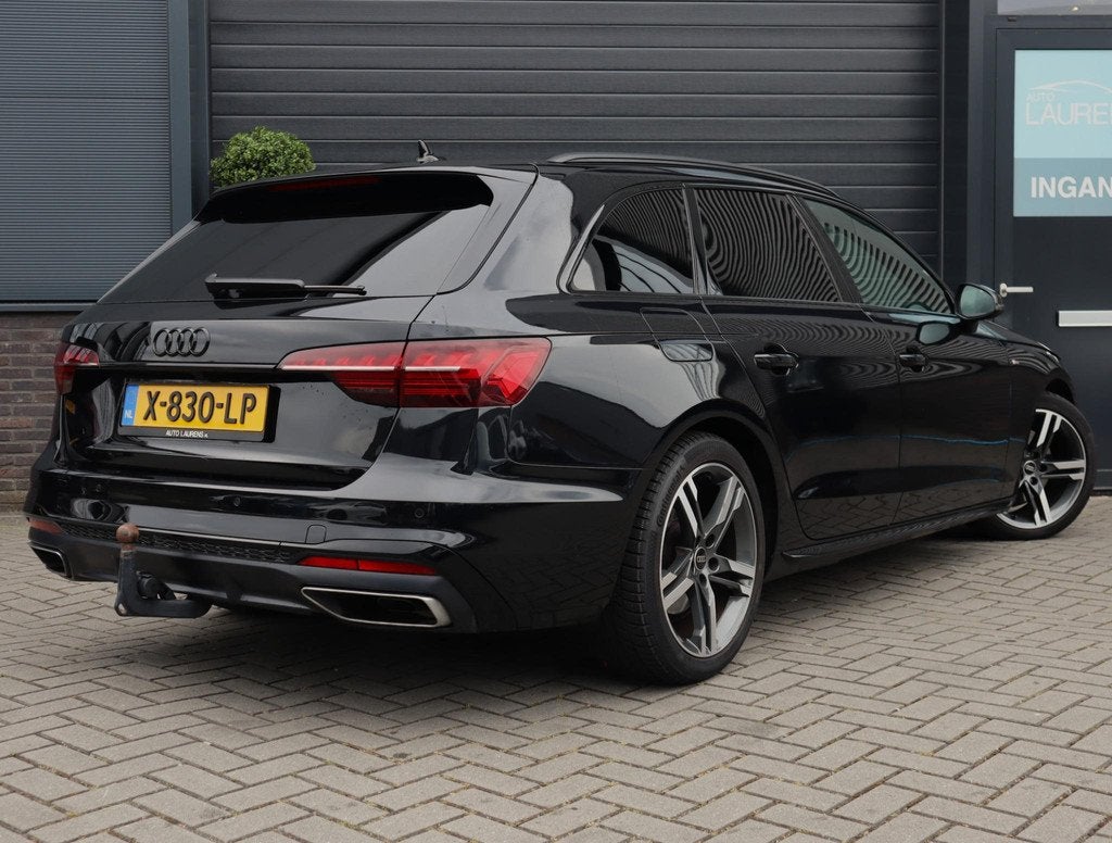Audi A4 Avant 40 TFSI S edition Competition | Trehaak | Digi, Auto's, Audi, Gebruikt, 4 cilinders, 1984 cc, Zwart