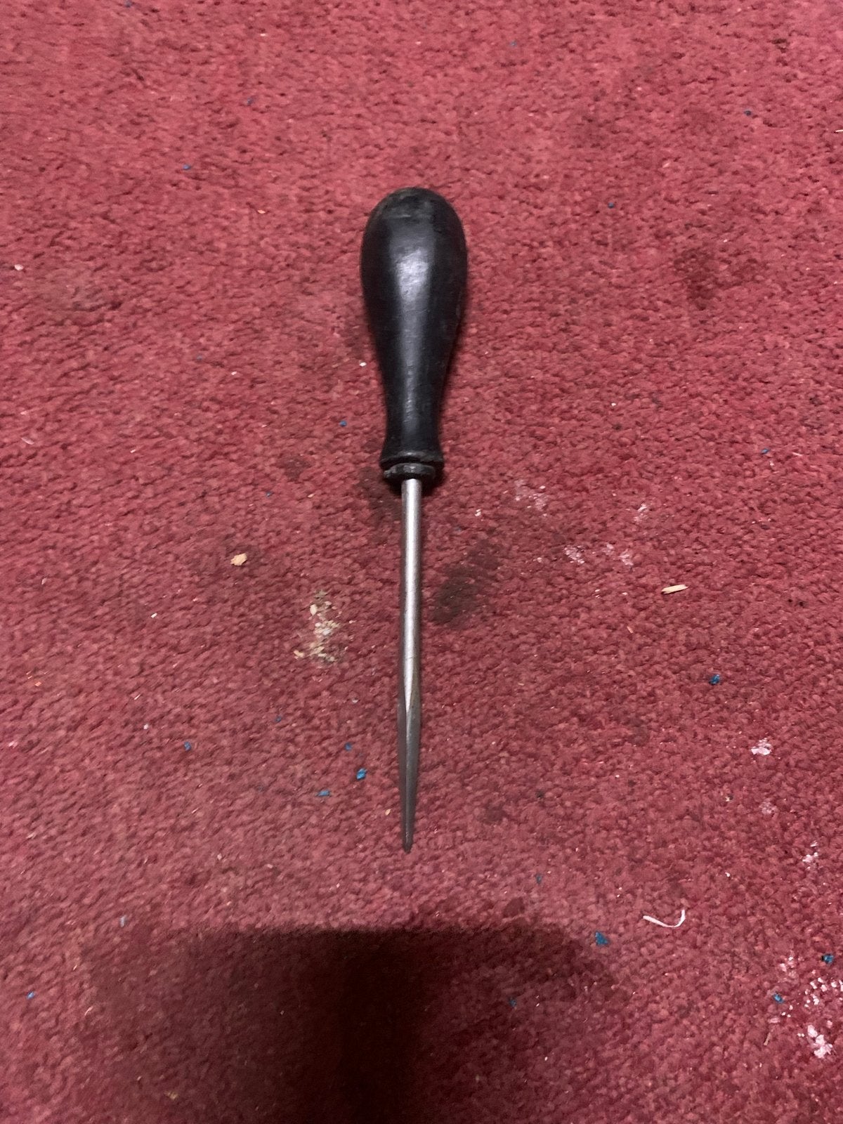Priem met zwart handvat - Handig gereedschap, Doe-het-zelf en Verbouw, Gereedschap | Handgereedschap, Ophalen of Verzenden, Gebruikt