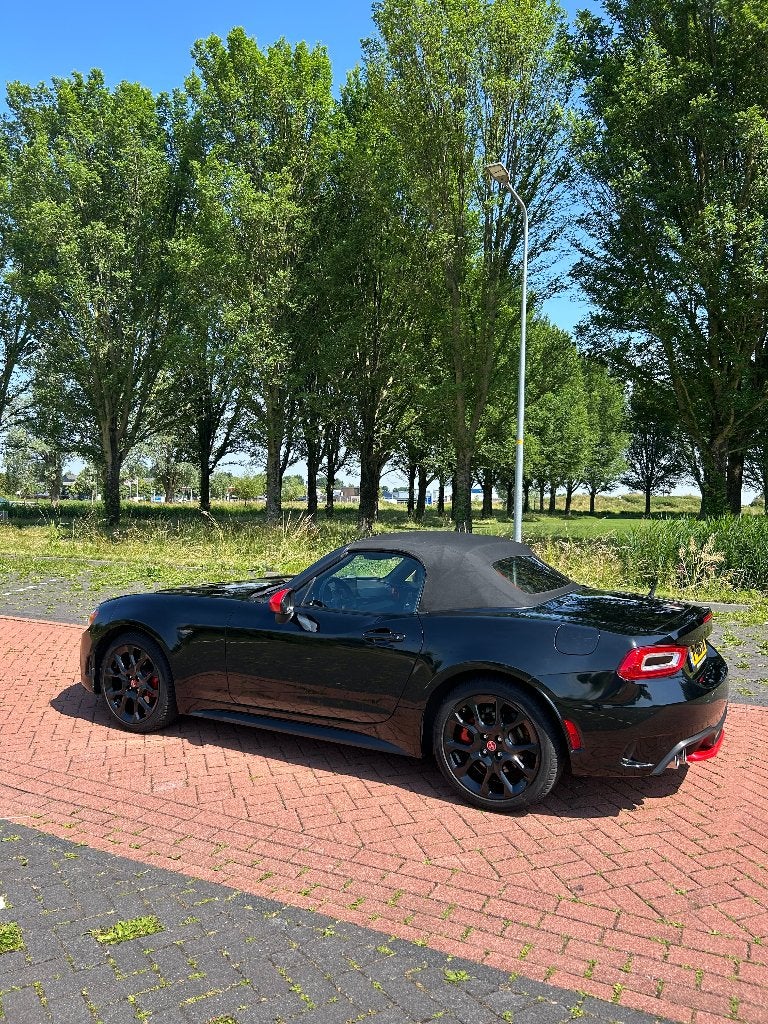 Fiat 124 Spider 1.4 Multiair Turbo Abarth, Auto's, Automaat, Achterwielaandrijving, 4 cilinders, Cabriolet