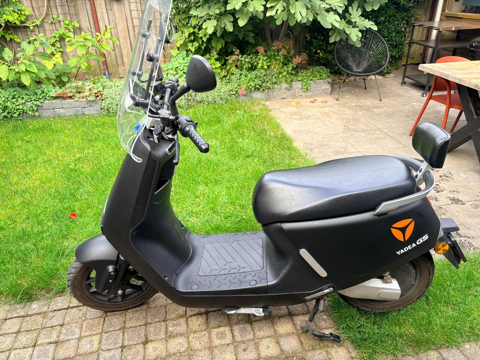Yadea G5 Elektrische Scooter - Geel Kenteken, Ophalen of Verzenden, Zo goed als nieuw