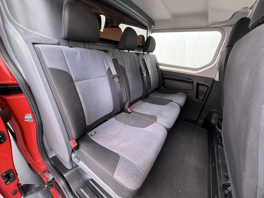 Opel Vivaro D126PK Dubbele Cabine 5-Persoons L2H1 Trekhaak C, Voorwielaandrijving, Stof, Gebruikt, 1601 cc