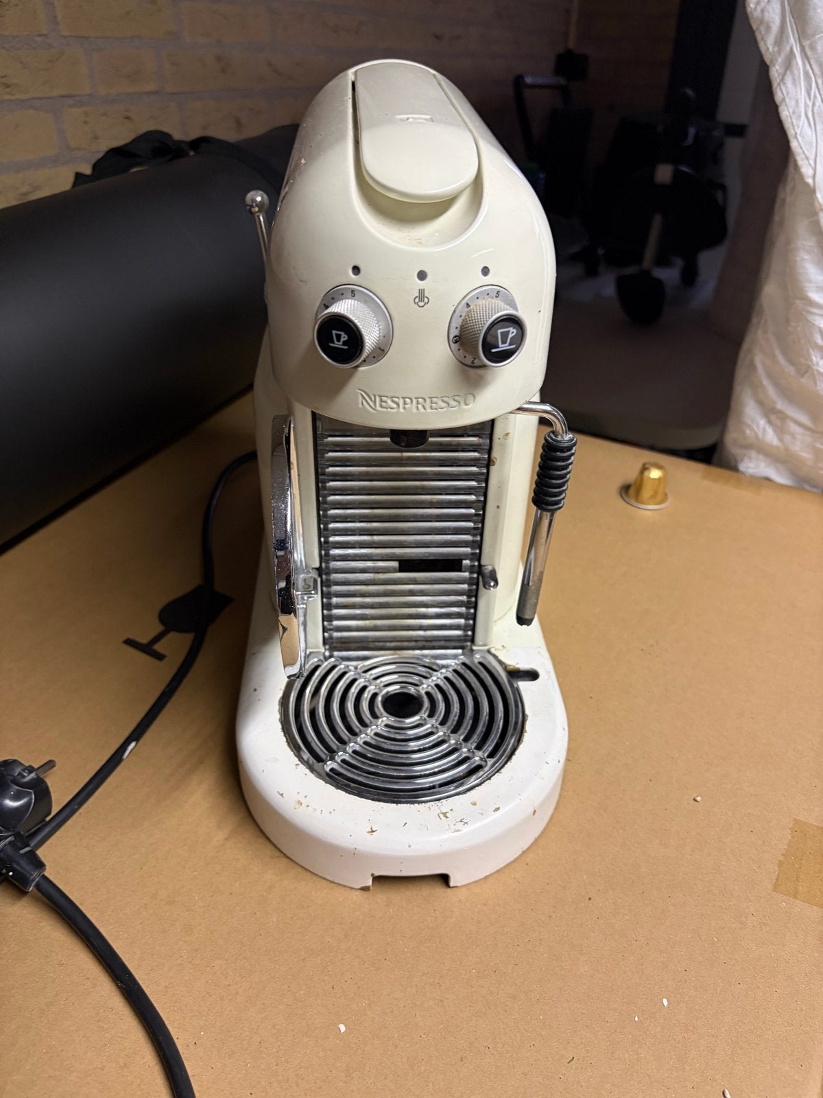 Nespresso Magimix M400 Koffiezetapparaat - Gebruikt, Witgoed en Apparatuur, Koffiezetapparaten, Ophalen, Gebruikt, Koffiemachine