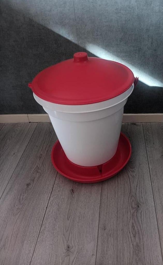 Watersilo kippen., Ophalen, Zo goed als nieuw, Drinken en Voederen