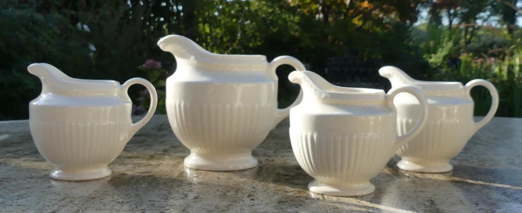 Wedgwood EDME Theepot K + S Schalen Gebak Sauskan, Nieuw, Ophalen of Verzenden, Wedgwood, Porselein