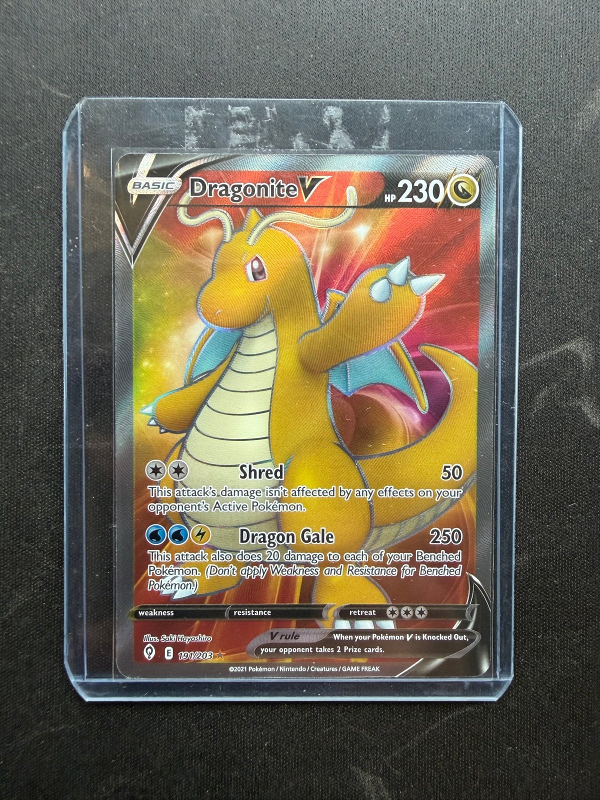 Dragonite V SWSH170, Hobby en Vrije tijd, Verzamelkaartspellen | Pokémon, Ophalen of Verzenden, Zo goed als nieuw, Losse kaart