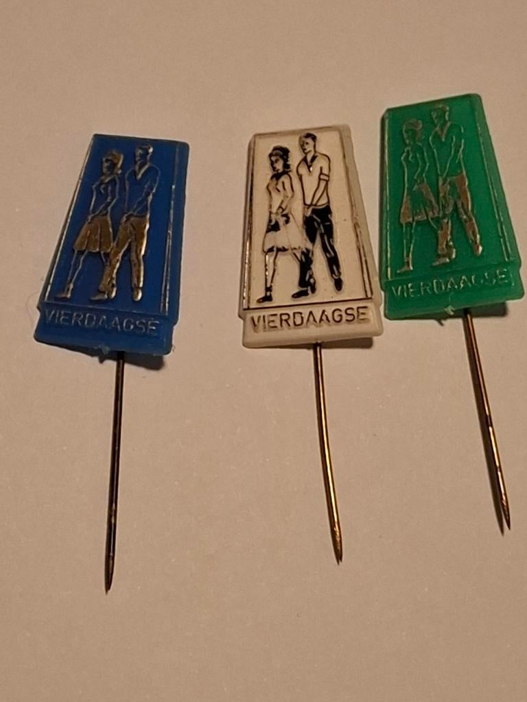 Vierdaagse oude speldjes, Ophalen of Verzenden, Gebruikt, Overige onderwerpen