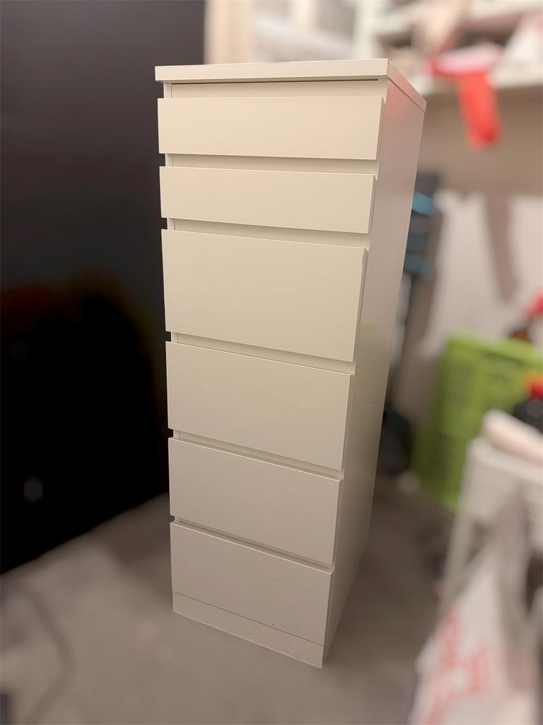 Malm ladekast,make-up kast, spiegelkast, Ophalen, 5 laden of meer, 100 tot 150 cm, Nieuw