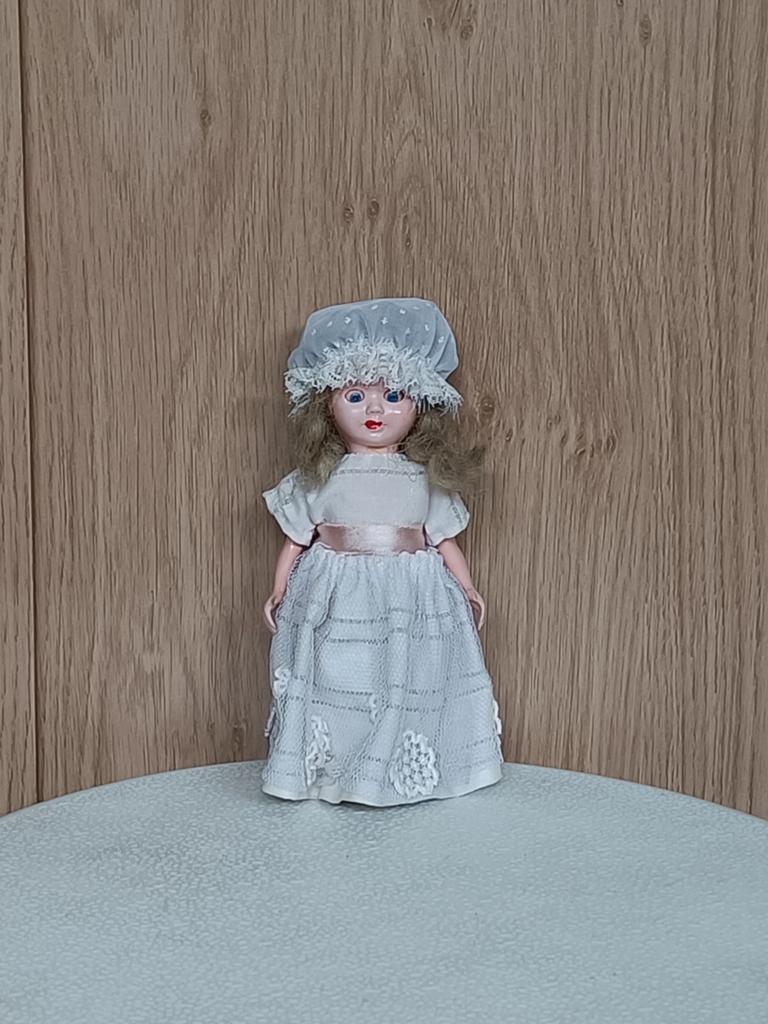 Heel oud popje jaren '60, Verzamelen, Poppen, Ophalen of Verzenden, Gebruikt, Pop