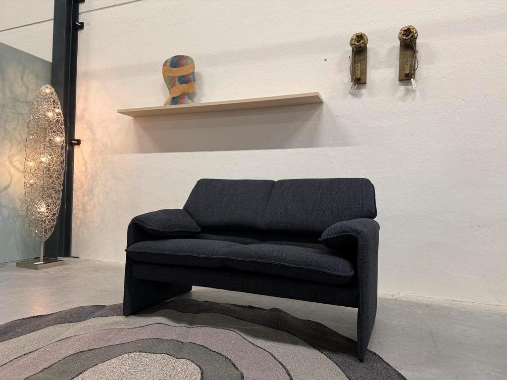 Nieuw Leolux Bora Beta 2 zits Bank Migo Bay Stof Blauw 147, Leolux, Info@leolux.nl, 75 tot 100 cm, Ophalen of Verzenden