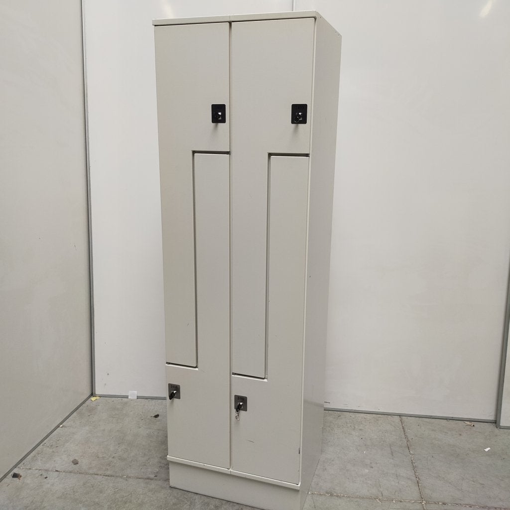 4-deurs Oostwoud ruimte besparende Z-lockerkast - 195x60x50, Huis en Inrichting, Niet ingevuld, Gebruikt, Niet ingevuld, Niet ingevuld