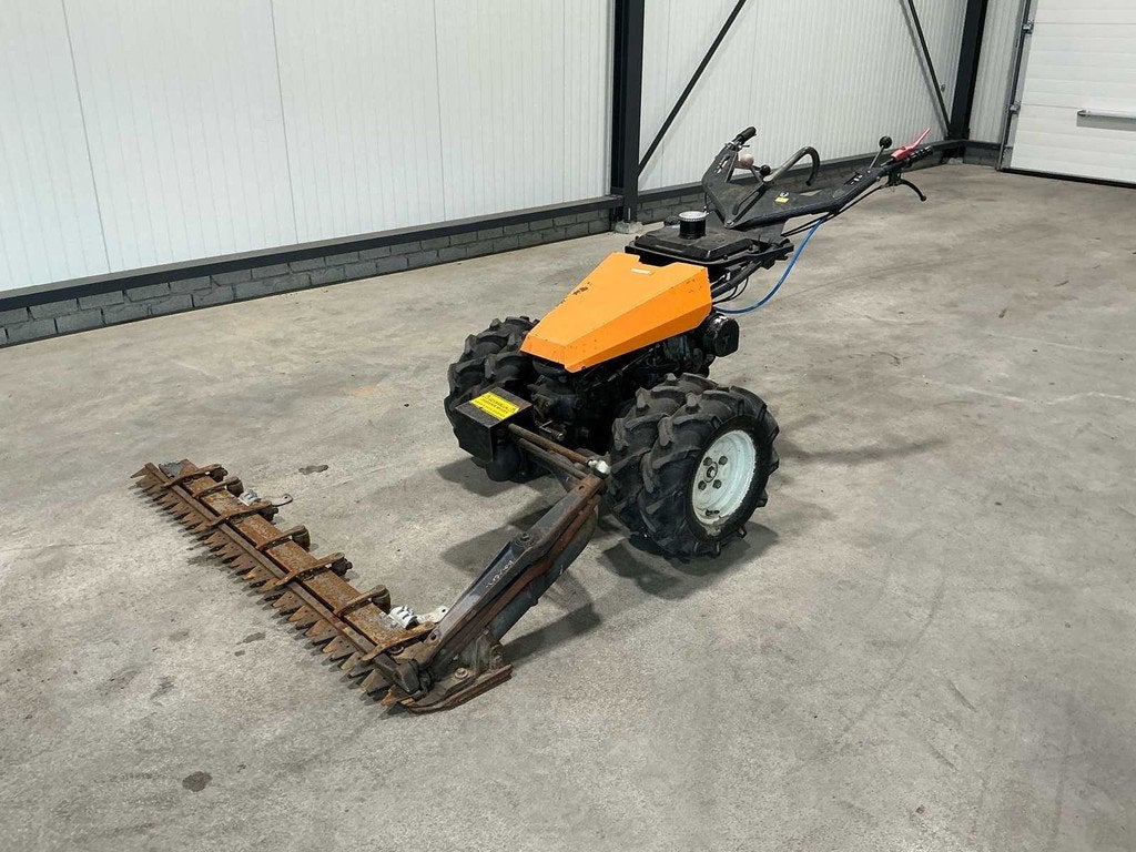 Bucher M330KL Balkmaaier, Zakelijke goederen, Maaier